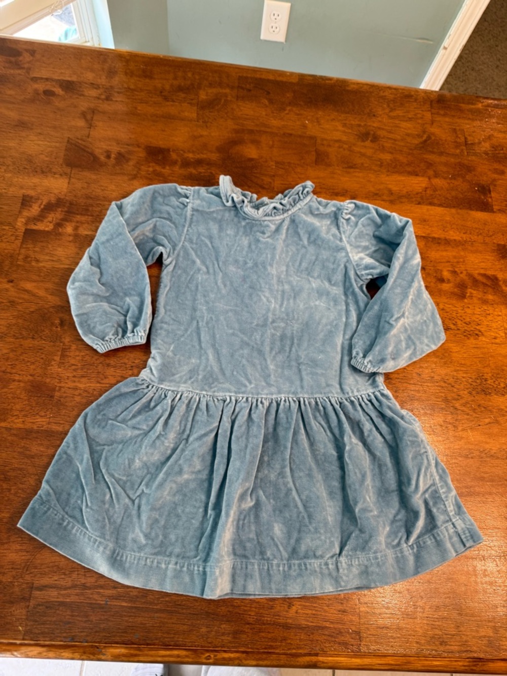 Grace & James Kids Stella Dress Blue Velvet Ruffle Collar Long Sleeve 6 cotton